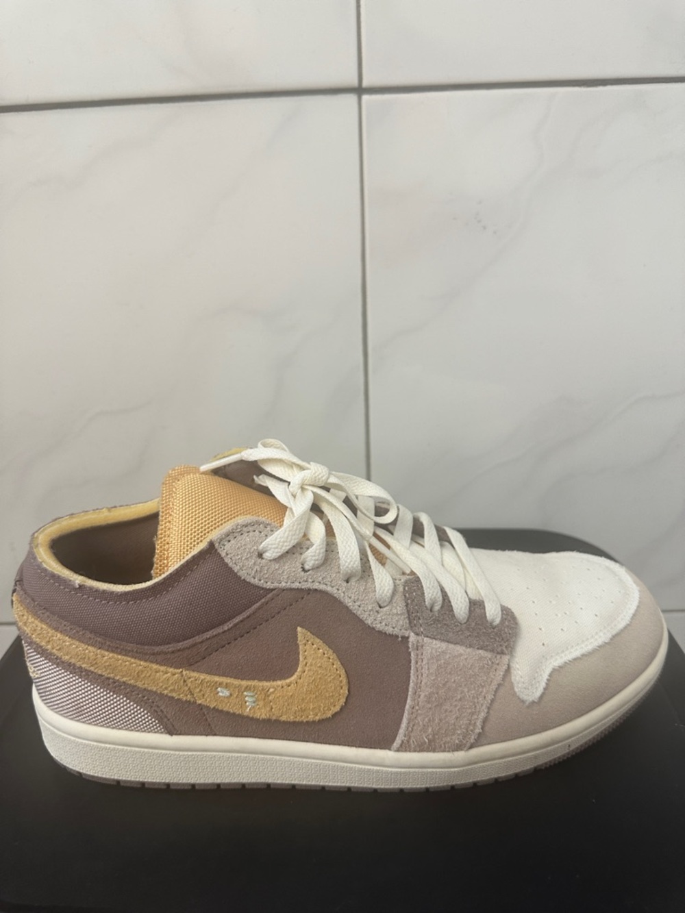 Men's Jordan 1 Low SE Craft sneakers - Picture 9 of 14